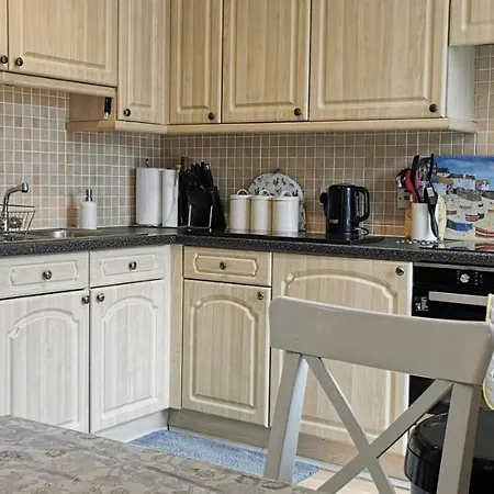 Flat 12 Sebastian Court - 2 Beds With A Four Poster Apartment