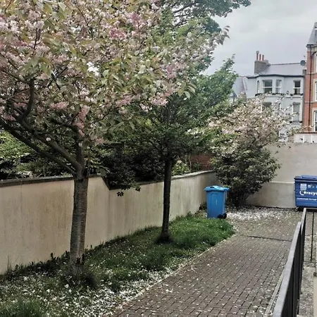 Apartamento Flat 12 Sebastian Court - 2 Beds With A Four Poster