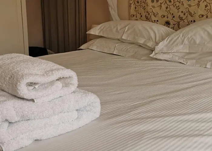 Flat 12 Sebastian Court - 2 Beds With A Four Poster アパート スカーバラ