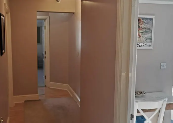 Flat 12 Sebastian Court - 2 Beds With A Four Poster アパート スカーバラ